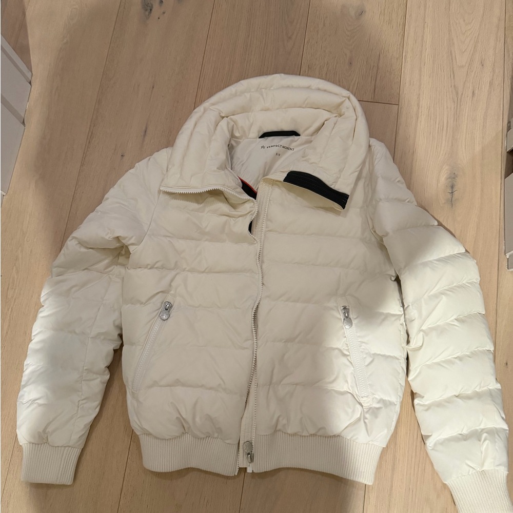 Perfect Moment Queenie White Puffer Jacket - Picture 2 of 4